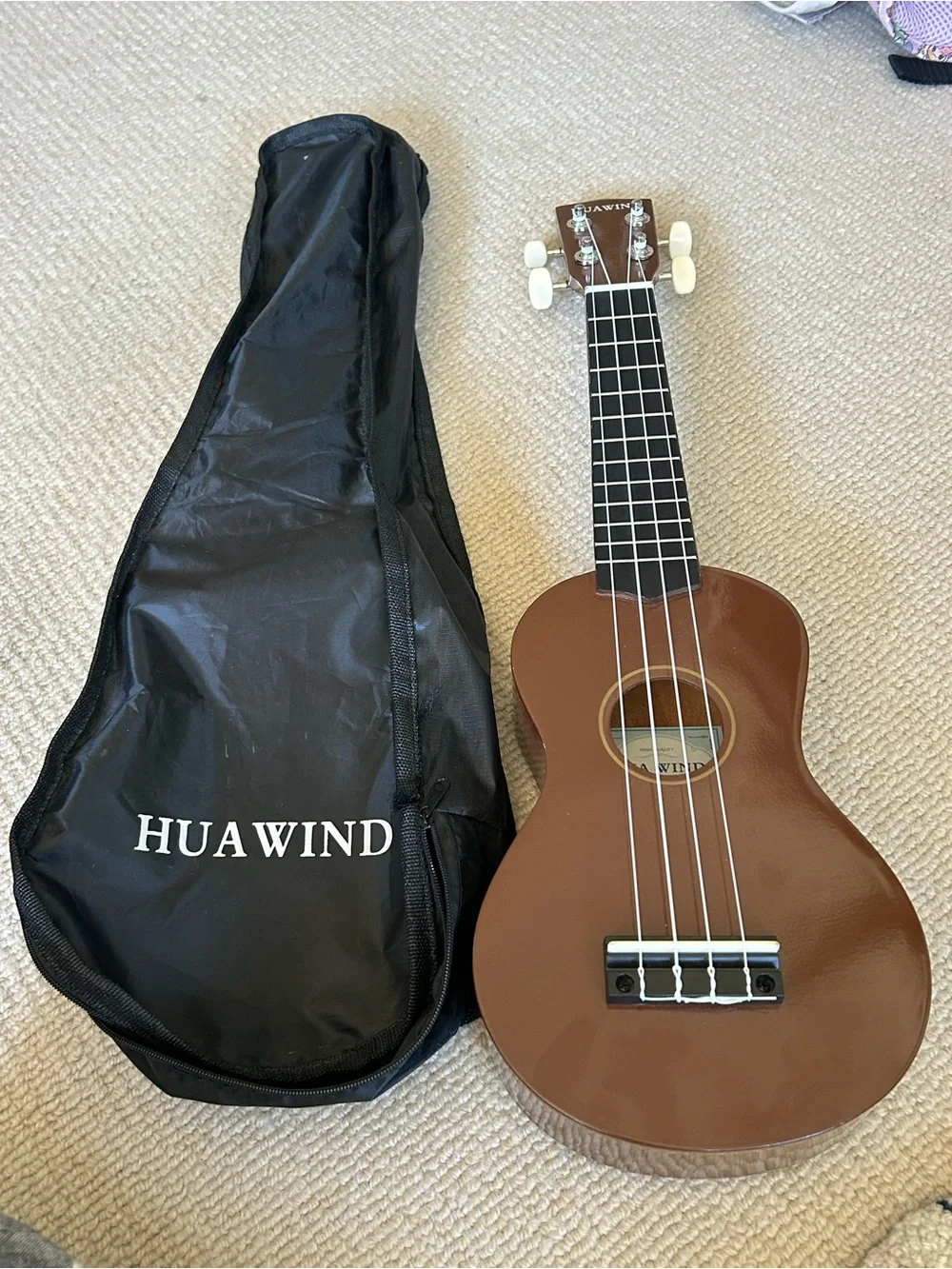 Guitar Brown Men’s Ukulele Carry Bag - Compact Music Case